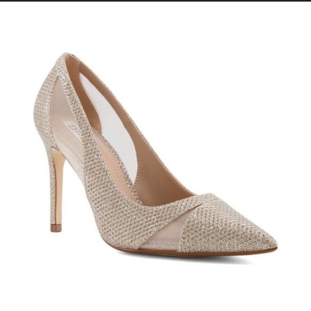 Elegant Pointed-Toe Glitter Mesh Pump - Champagne